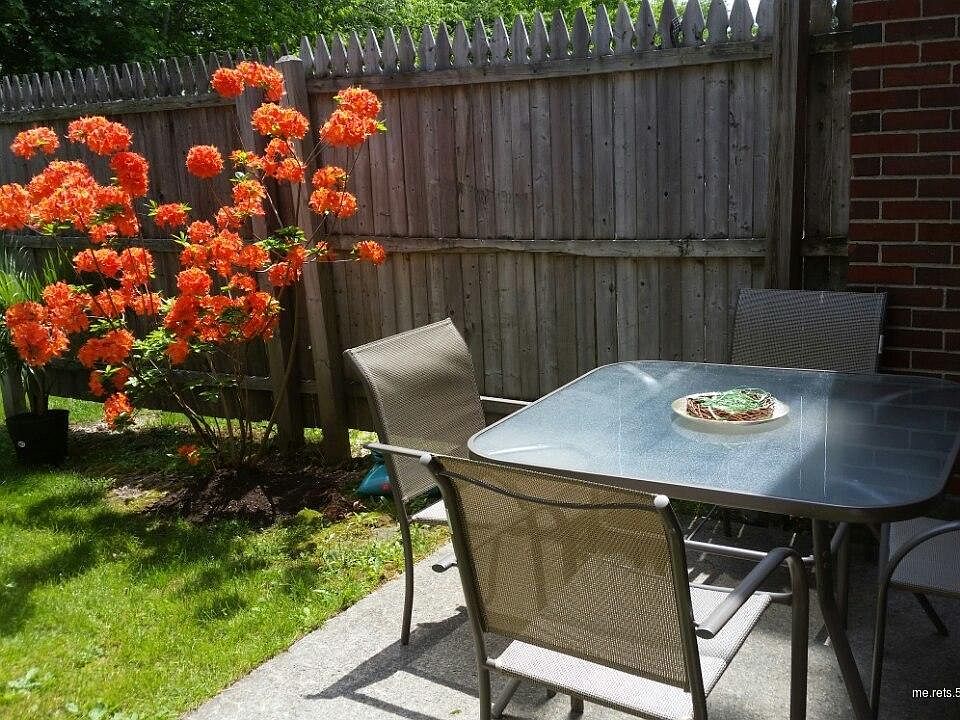 1st image of 20 Juniper Ln Unit 12