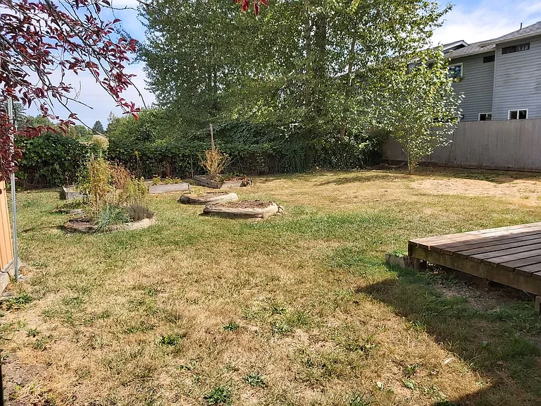 2465 SW Pickford St — Photo 11