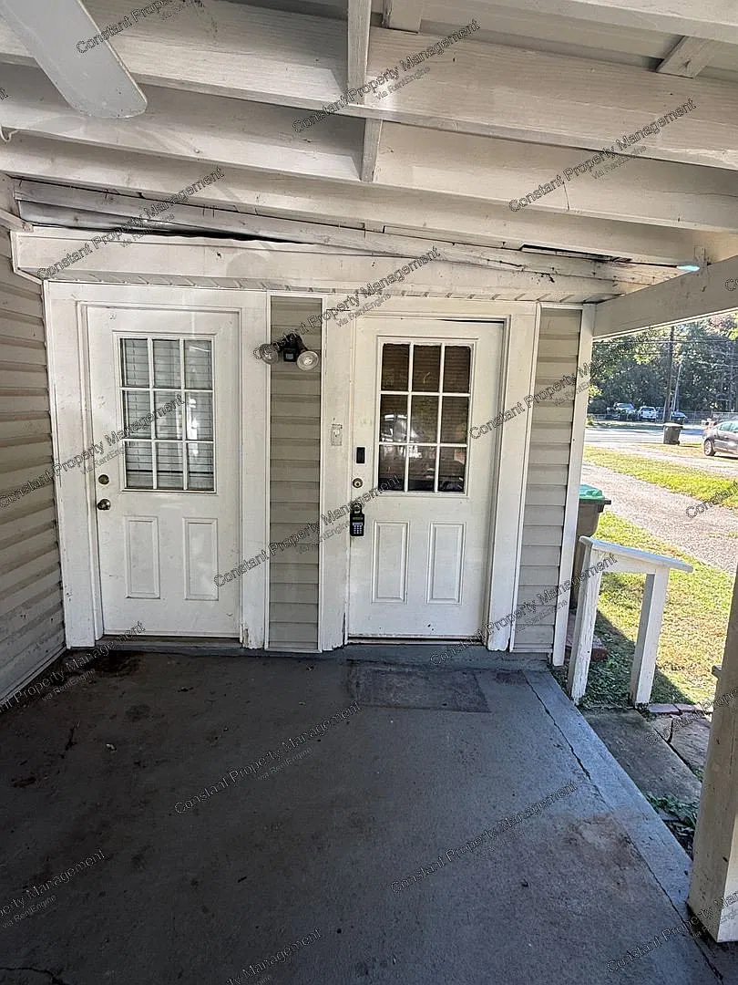 405 Atlanta St — Photo 3