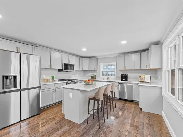 136 Addison St #2, Chelsea, MA 02150