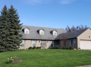 8024 Ivory Hills Dr, West Chester, OH 45069