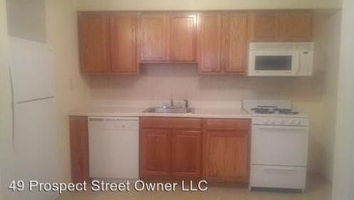 2nd image of 49 Prospect St APT Ll7
