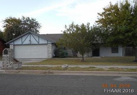 1st image of 2201 Lamplight Dr