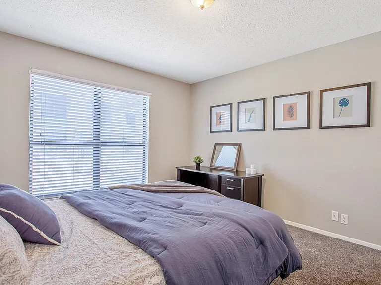 Radius Apartment Homes - $250 Off Move-in Costs! — Photo 28