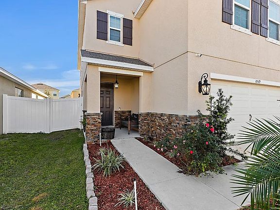 3rd image of 10519 Whispering Hammock Dr