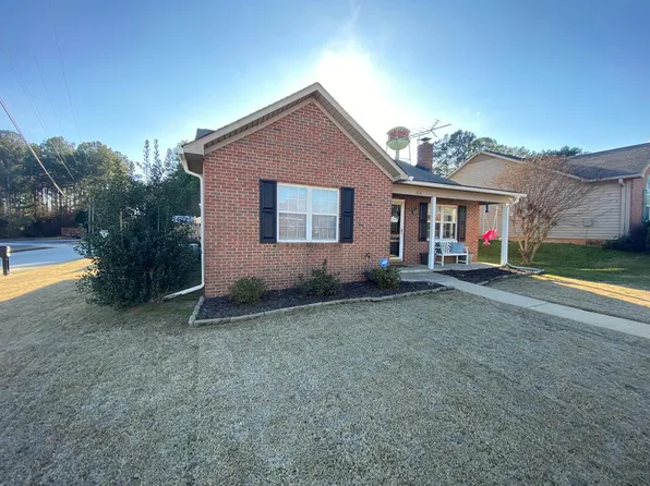 210 Summit St, Greenwood, SC 29649