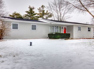 1698 Mable Ct, Saint Joseph, IL 61873