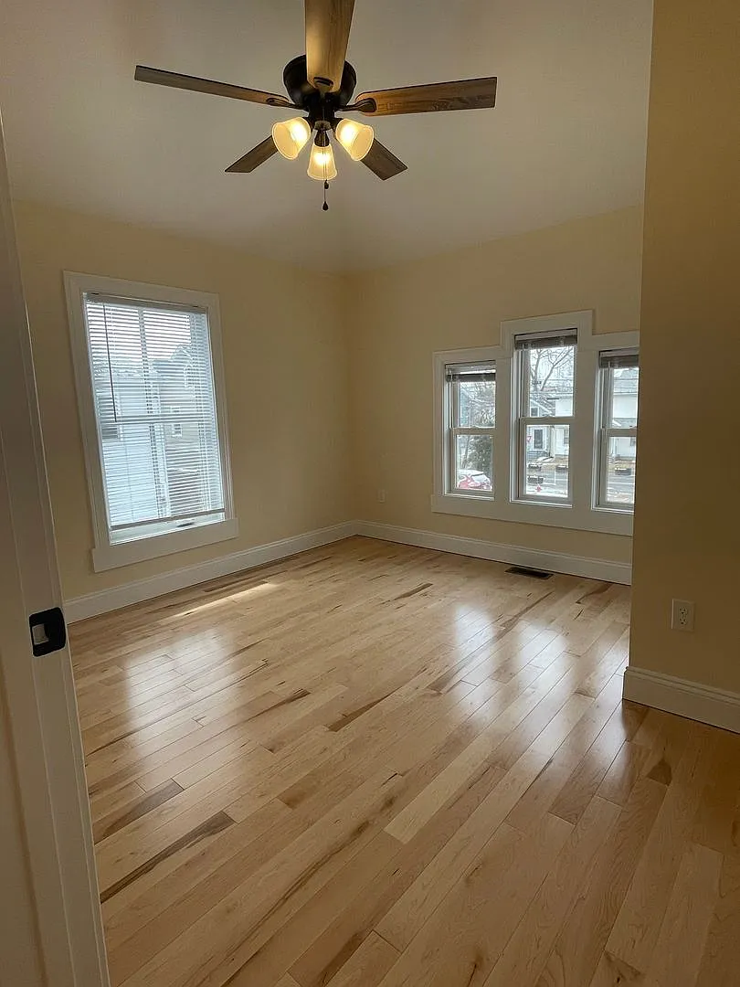 74 Elmwood Ave, Burlington, VT | Newly Renovated 6 Bedroom House Near UVM & Downtown | June 2027 — Photo 2