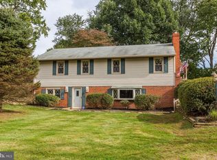 7833 Belgaro Rd, Laurel, MD 20723