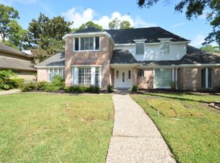 5614 Green Springs Dr, Houston, TX 77066