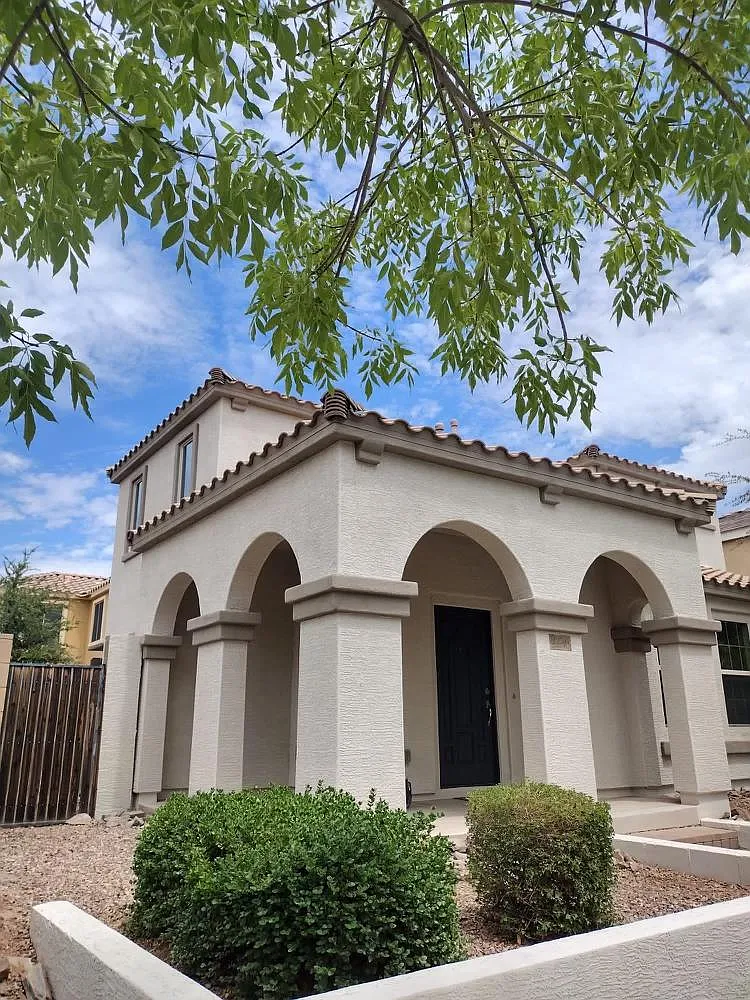 3 bed, 2.5 bath, 1488 sqft, $2,195 — Photo 1