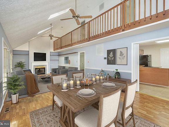 Virtually staged liv rm/dining rm