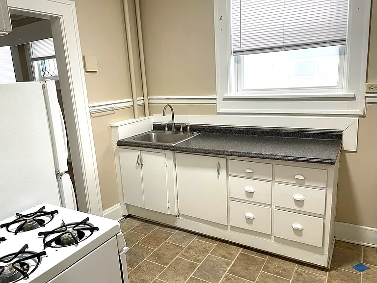 3601 Grand Ave — Photo 5
