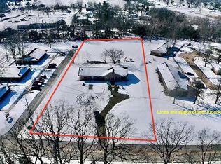 453 Cedar St, Bismarck, MO 63624