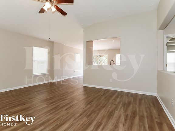 4th image of 676 Picasso Ave