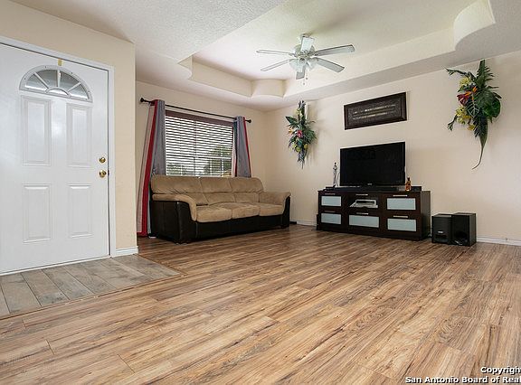 4th image of 5710 Sungold Dr