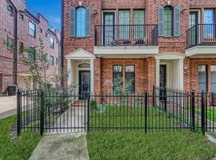2110 Shearn St #40, Houston, TX 77007