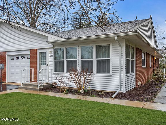 2nd image of 609 B Willow Court #B
