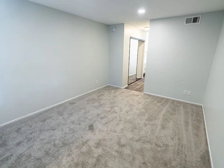 5235 Kester Ave — Photo 79