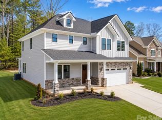 1207 39th Ave NE, Hickory, NC 28601