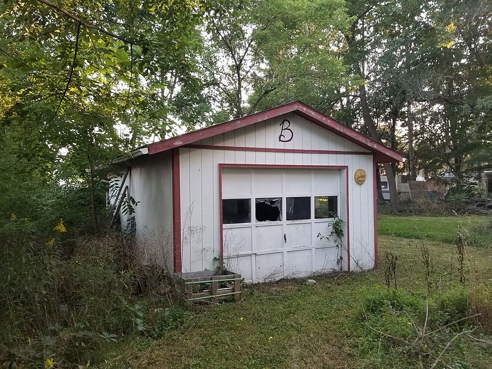 9 Whiting St Bath NY Zillow