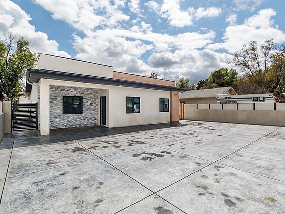 4th image of 15094 Nurmi St