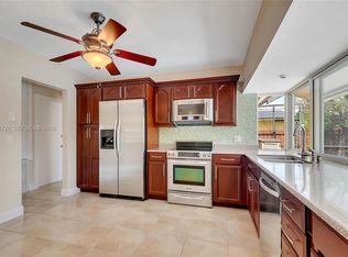 8275 SW 206th Ter, Cutler Bay, FL 33189