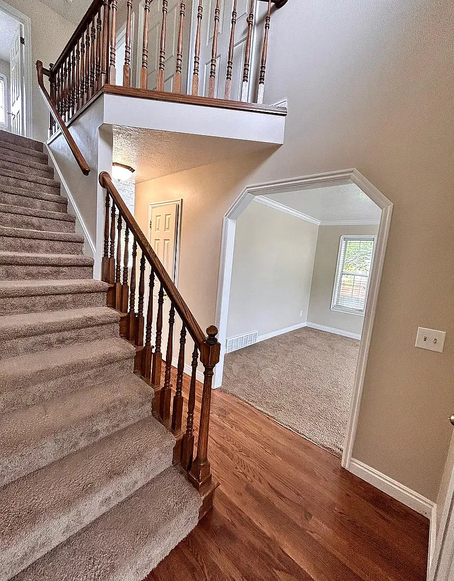 5 bed, 3.5 bath, 3000 sqft, $3,300 — Photo 3
