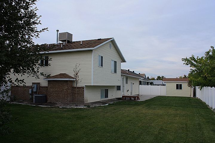 1st image of 7465 S Hollow Moor Cv
