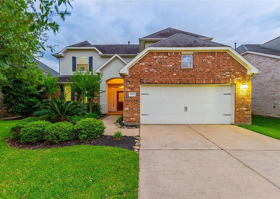 1st image of 27923 Barberry Banks Ln