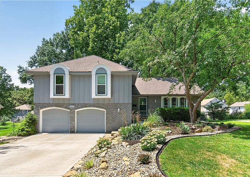 1st image of 9980 Melrose Dr