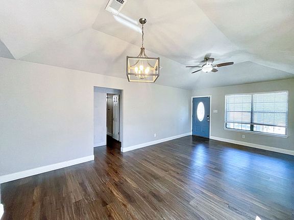 4th image of 310 Channing Ave