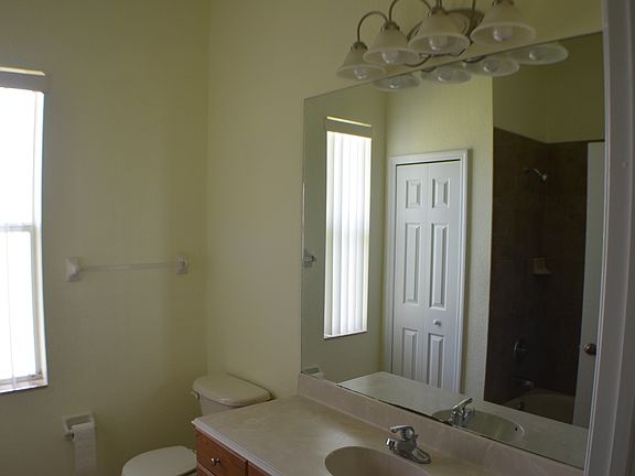 4th image of 502 Columbus Ave
