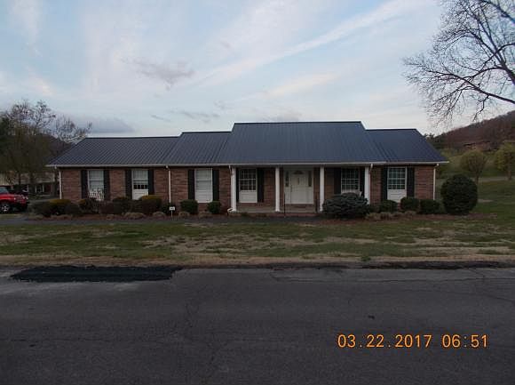 1st image of 205 Richardson Dr