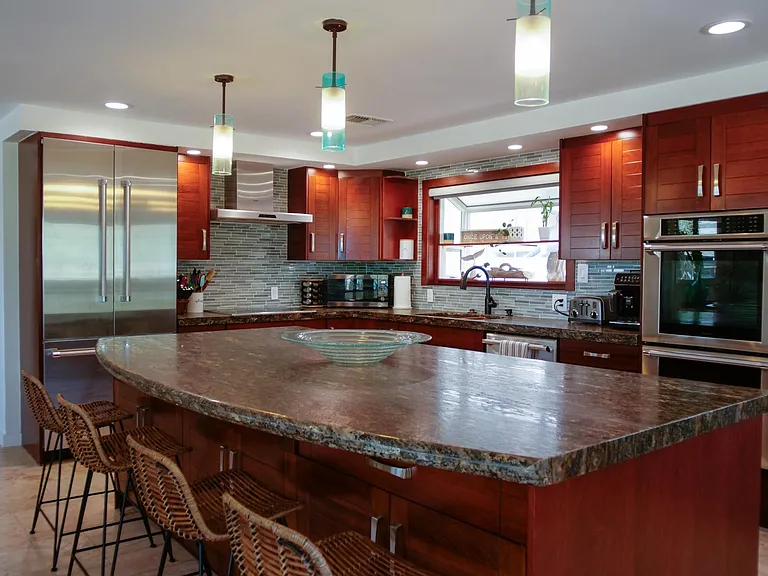 19 Alala Rd — Photo 1