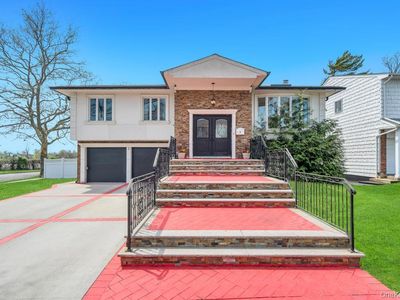 2 Valley Greens Drive, Valley Stream, NY, 11581