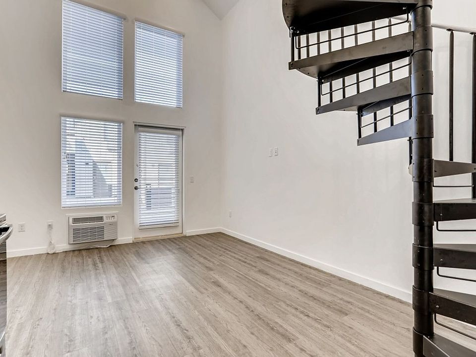 1st image of 2898 N Fairfax St #216