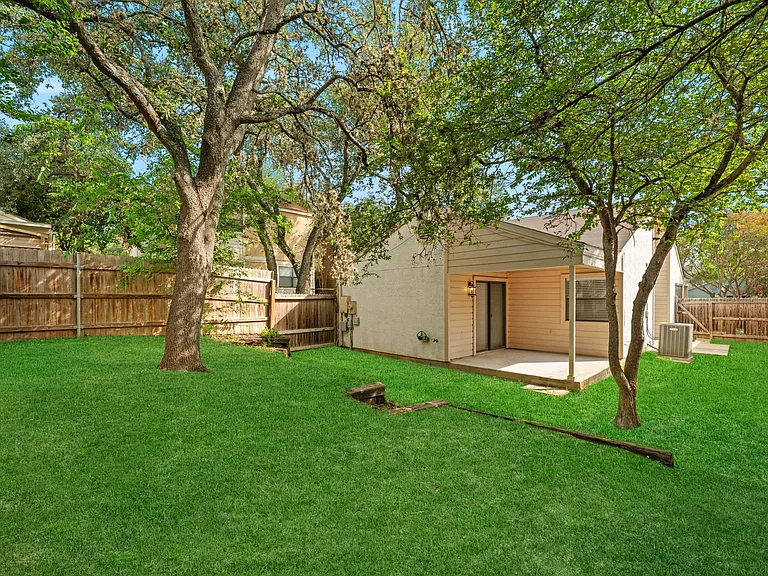 13018 Brook Garden Ln — Photo 19
