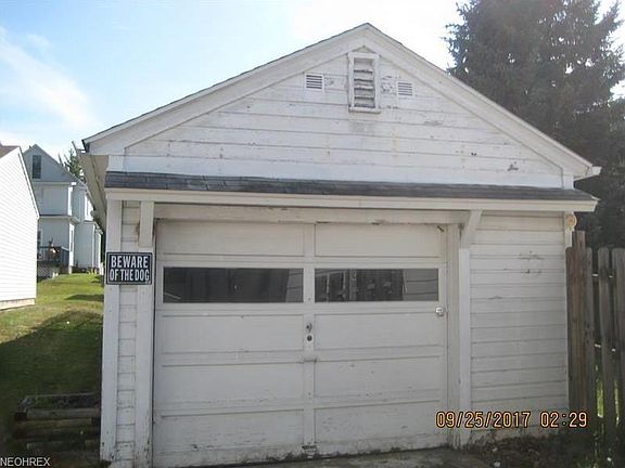 3rd image of 284 E Cassell Ave