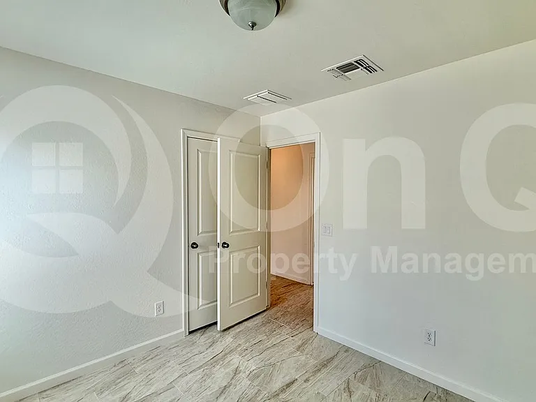 1081 W Palo Verde Ave — Photo 12