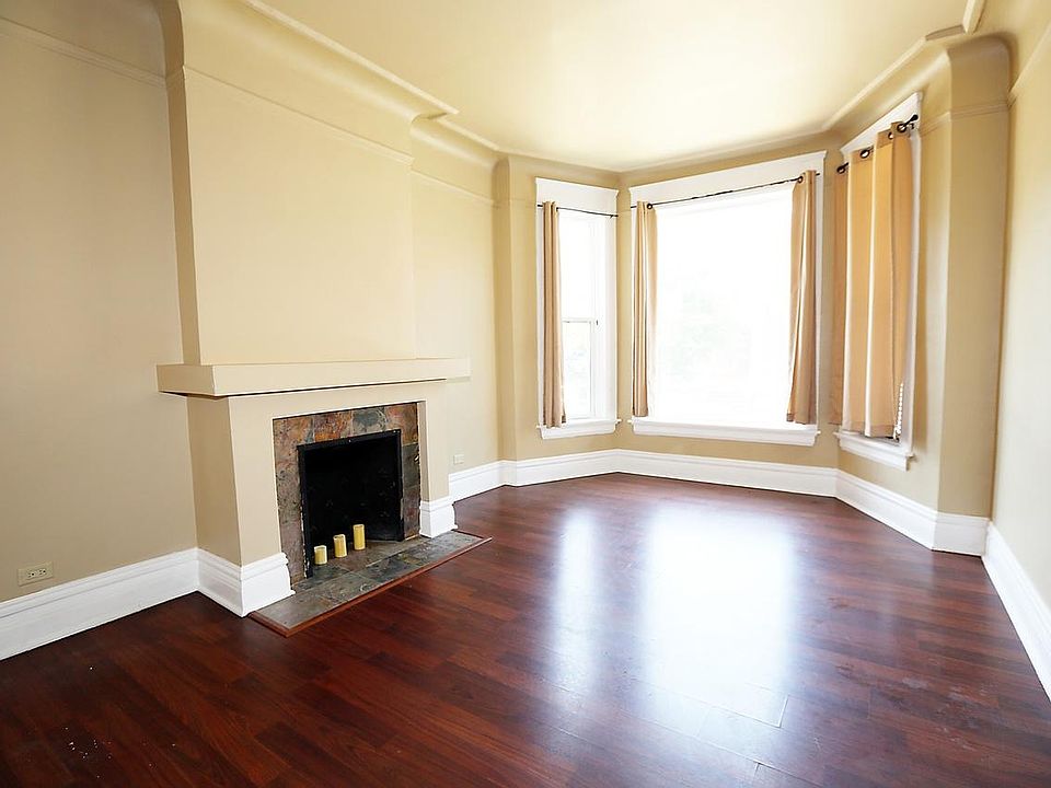 1st image of 823 E 47th Pl #1