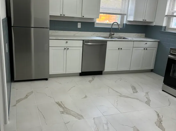 1815 Adams Rd Unit 1, Cincinnati, OH 45231