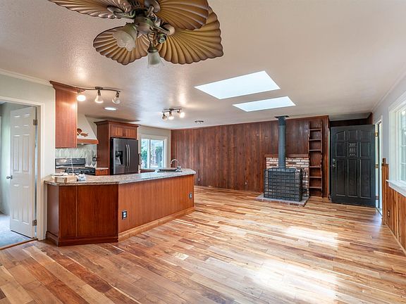 2nd image of 30550 Turner Road