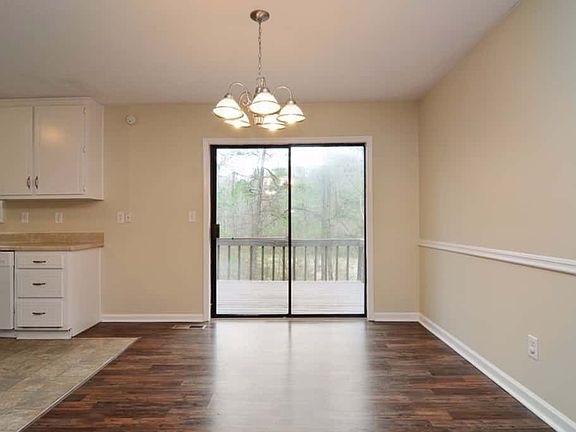 5th image of 4031 Cindy Dr