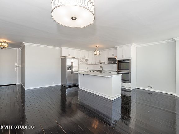 5th image of 4800 S Chicago Beach Dr APT 2704S