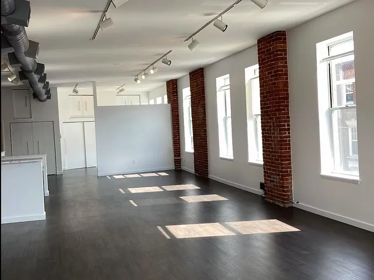 4500 Butler St #2 — Photo 3