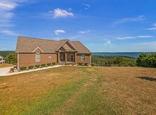 292 S Deer Run Rd, Trenton, GA 30752