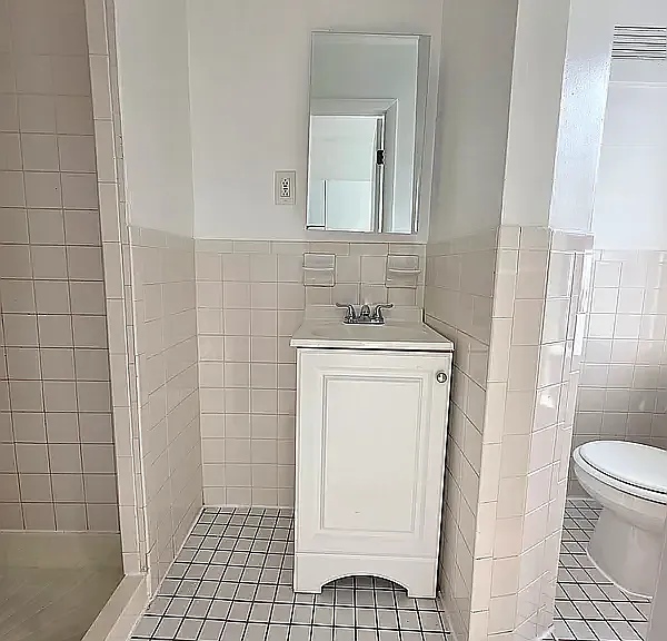 218 Thompson St #27 — Photo 5