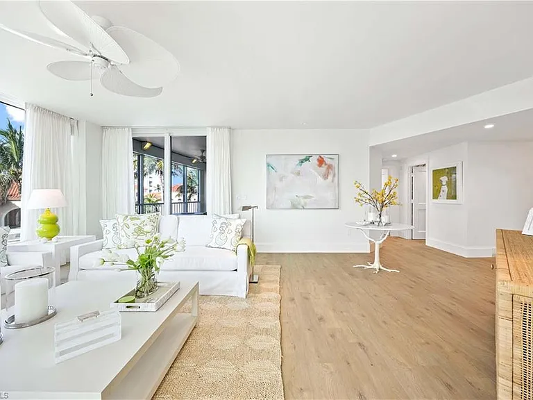 3971 Gulf Shore Blvd N #401 — Photo 9