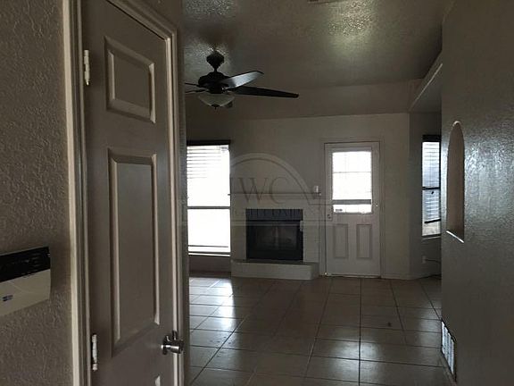 2nd image of 3309 Southhill Dr